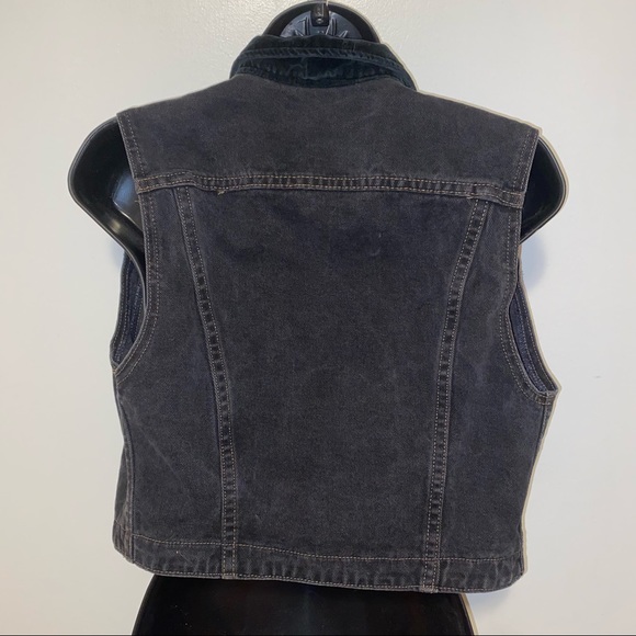 💔SOLD 🛑 LEE Vintage denim vest black velvet collar with floral button trim - Picture 7 of 9